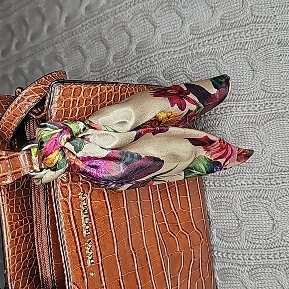 Dana Buchman Purse - Picture 3 of 16